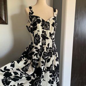 White House Black Market Lined Cocktail Dress!